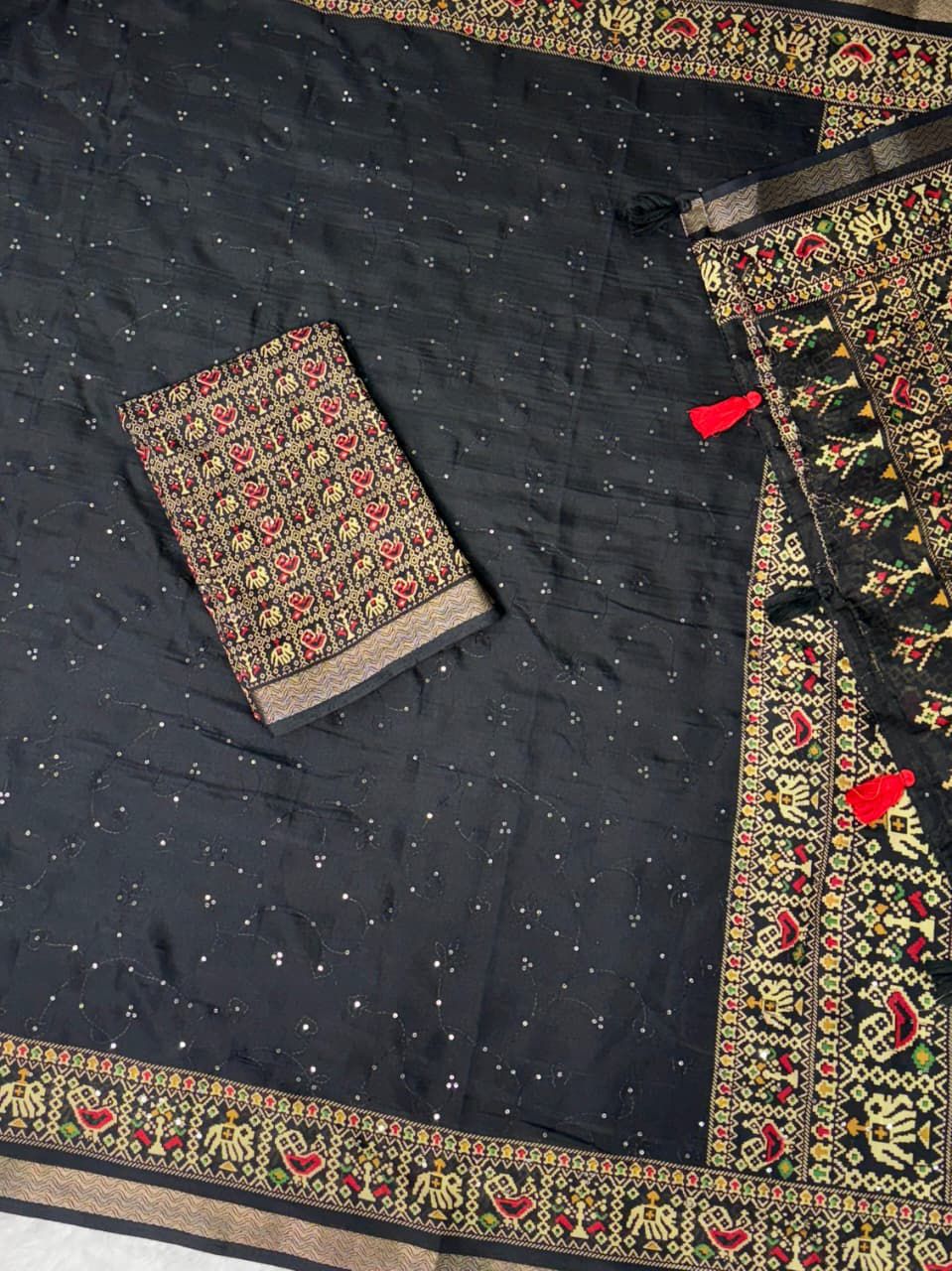 Pure Mul Cotton Ajrakh Printed Saree with Running Blouse | Zari Jacquard Border | Thread & Sequin Zaal Work | Tassels on Pallu (6.30 Mtrs)