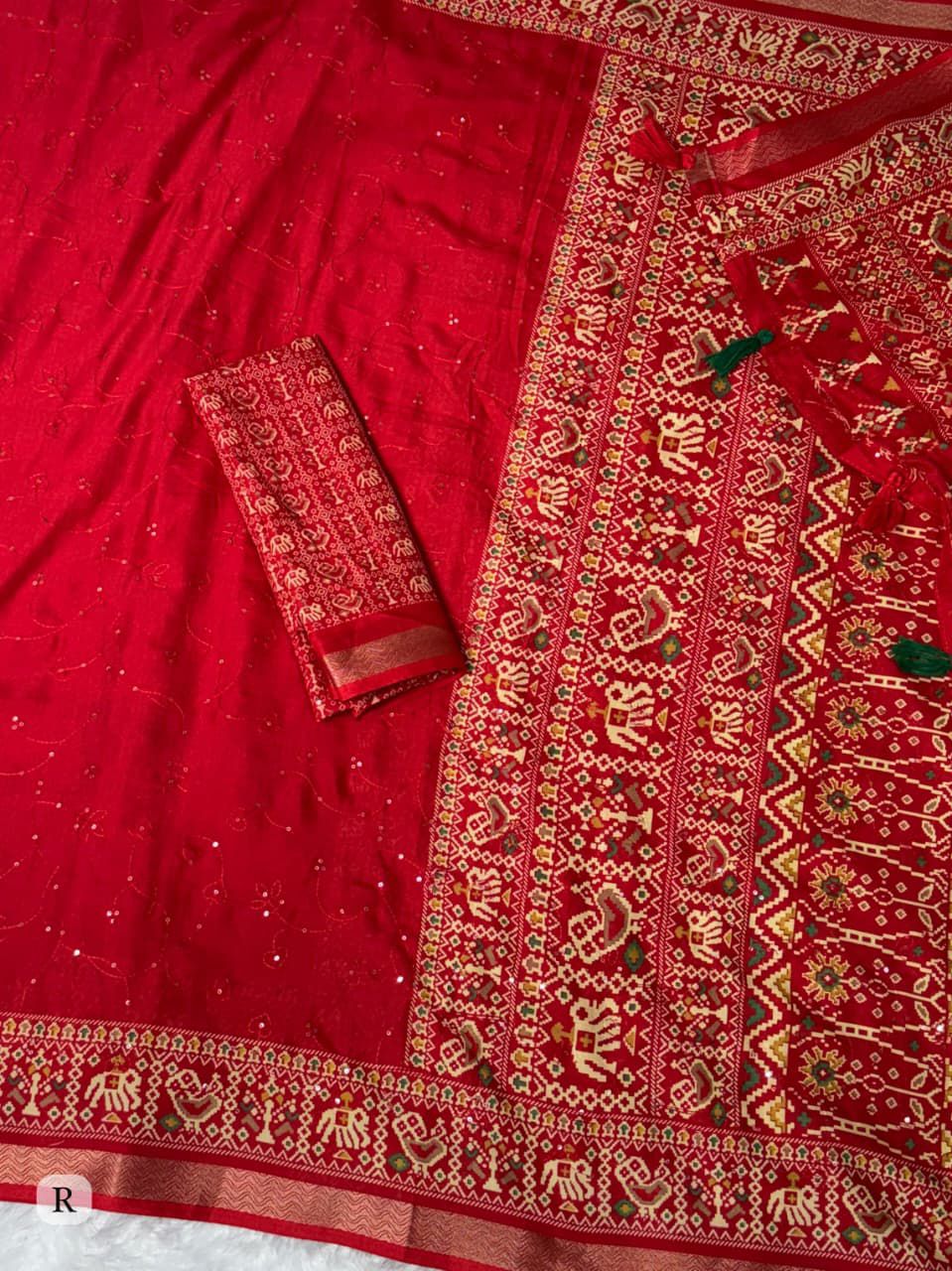 Pure Mul Cotton Ajrakh Printed Saree with Running Blouse | Zari Jacquard Border | Thread & Sequin Zaal Work | Tassels on Pallu (6.30 Mtrs)